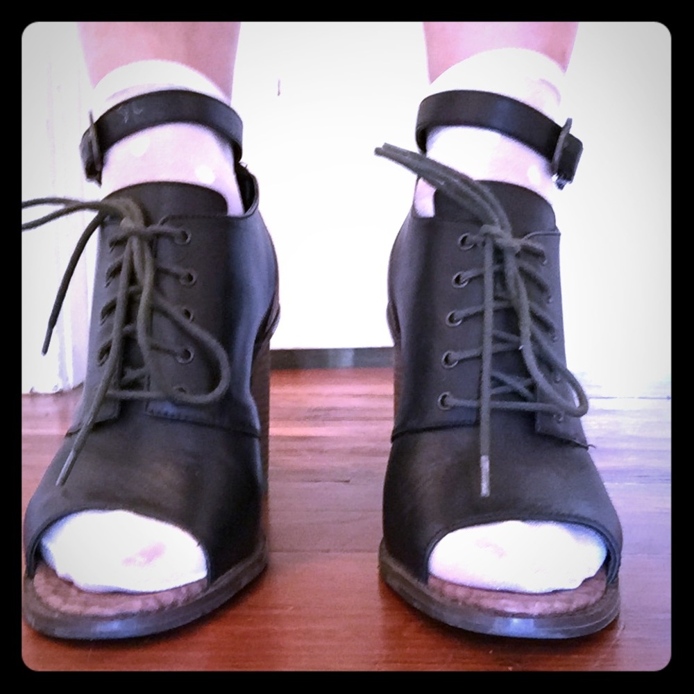 Kelsi Dagger 9.5 peep toe oxford booties.